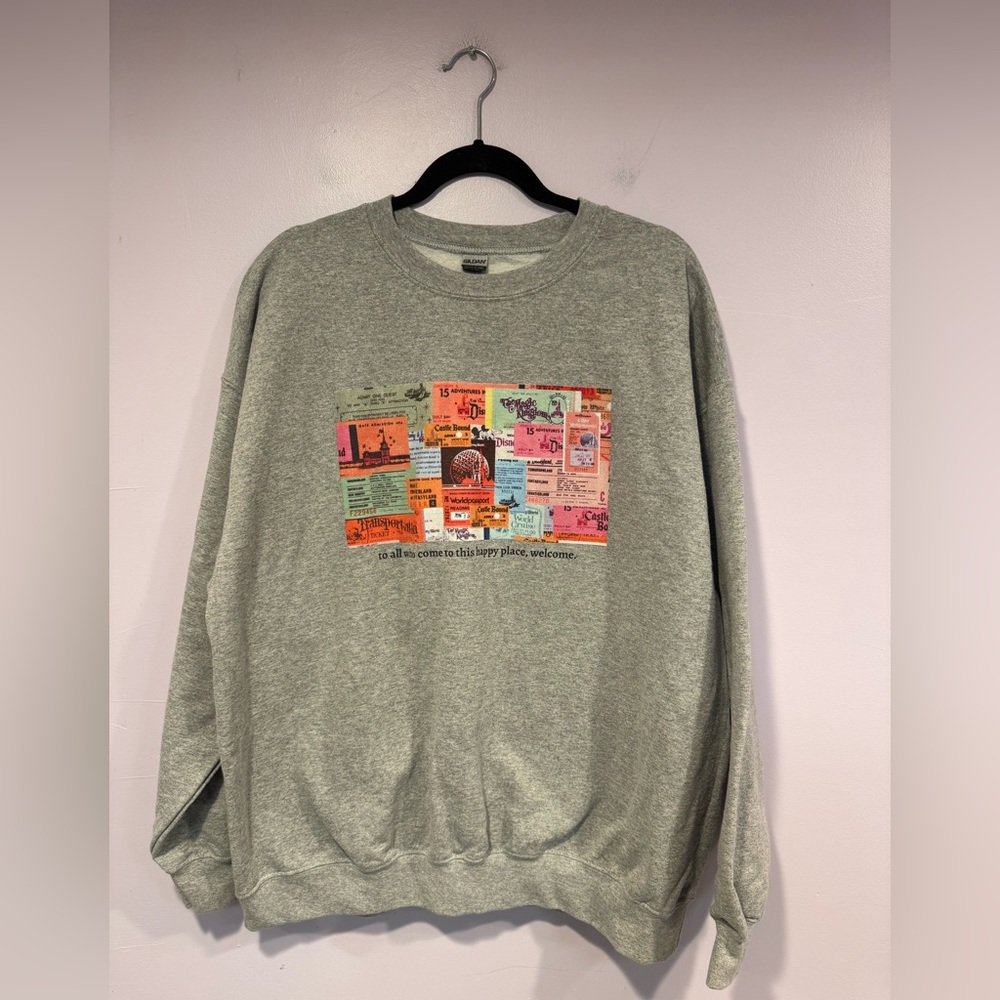 To All who come to this happy place welcome Walt Disney grey sweatshirt